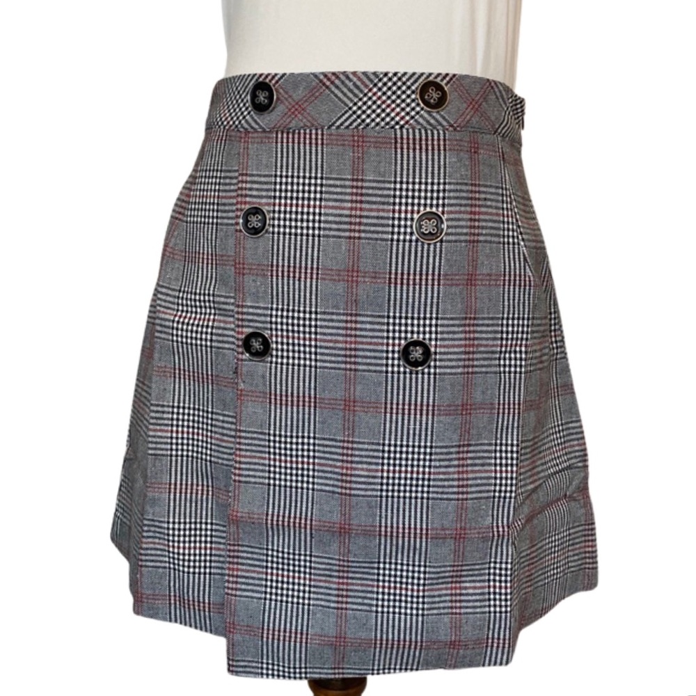 Chic Plaid Mini Bodycon Pencil Skirt with Buttons - Picture 8 of 16